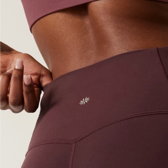 Athleta SALUTATION STASH HIGH RISE LEGGING // Spiced Cabernet #599749 - Picture 5 of 16